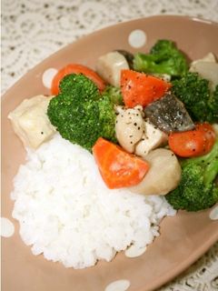 シンプルが最高♪ガーリックからし鶏マヨ丼-レシピのメイン写真