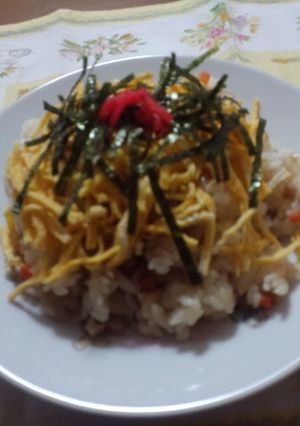 根菜のうま煮入り簡単ちらし寿司-レシピのメイン写真