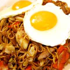 รูปของ 市販品にひと工夫で屋台のソース焼きそば