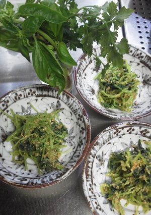 簡単♪三つ葉の胡麻和え-レシピのメイン写真