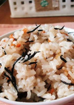 カンタンひじきの炊き込みご飯-レシピのメイン写真