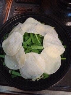 ラーメンスープで!こってり熱々もつ鍋-レシピのメイン写真