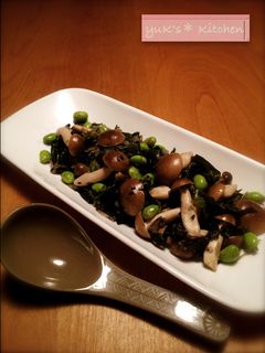 しめじとワカメの塩ねぎソース炒め-レシピのメイン写真