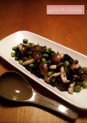 しめじとワカメの塩ねぎソース炒め-レシピのメイン写真