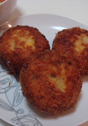 お肉たっぷり♪しっとりコロッケ-レシピのメイン写真