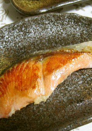 みりん仕上げでしっとり柔らかい✿焼き塩鮭-レシピのメイン写真