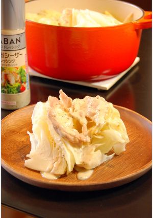 豚肉とキャベツのシーザー蒸し鍋-レシピのメイン写真