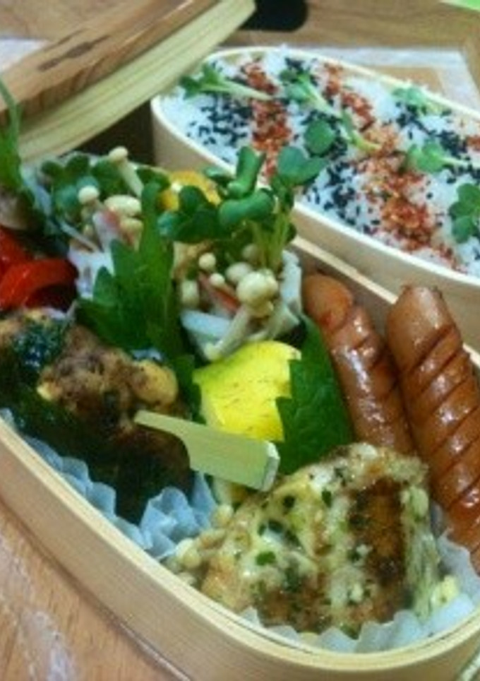 お弁当にちくわinえのきカイワレまきまき-レシピのメイン写真