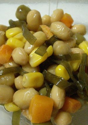 超簡単♪豆色々とコーンと人参の煮物　-レシピのメイン写真