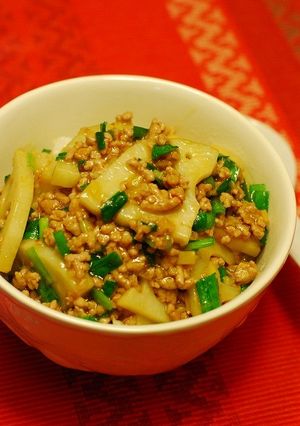 シャキシャキ♪ピリ辛☆マーボーれんこん丼-レシピのメイン写真