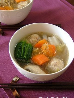 栄養満点♡鶏肉団子と野菜のポカポカスープ-レシピのメイン写真