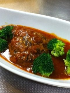 ハンバーグ in トマトスープ♡-レシピのメイン写真