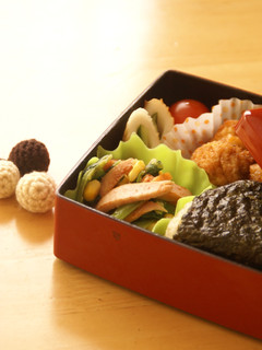 朝ラク弁当おかず♪手作り冷凍小松菜コーン-レシピのメイン写真