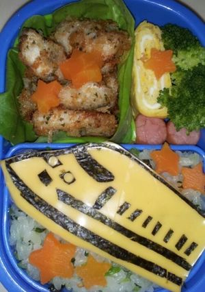 幼稚園ｷｬﾗお弁当[ﾄﾞｸﾀｰｲｴﾛｰ]-レシピのメイン写真