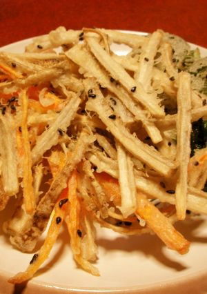 お弁当に！ごぼうにんじんのごま塩かき揚げ-レシピのメイン写真