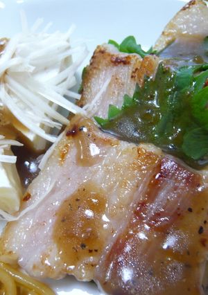 塩豚ソテーと大葉の焦がし醤油ドレかけ-レシピのメイン写真