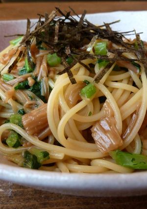 1人ランチ☆なめたけと大根葉の簡単パスタ-レシピのメイン写真