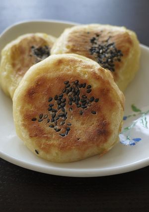 自然な甘さ！　さつま芋の焼きごまもち-レシピのメイン写真