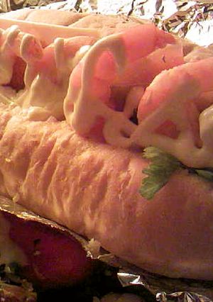 えびとトマトとセロリのチーズマヨサンド-レシピのメイン写真