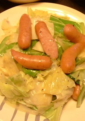 ソーセージとキャベツのにんにくバター-レシピのメイン写真