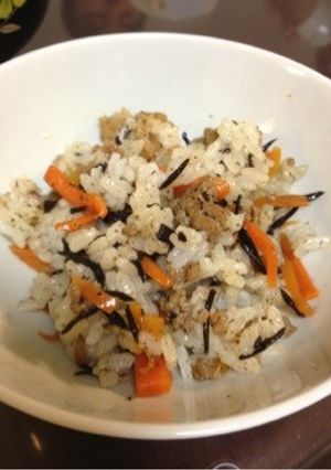 給食っぽい ひじきの混ぜごはん-レシピのメイン写真