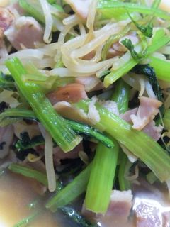 小松菜とベーコンの炒め物-レシピのメイン写真