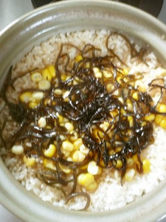 土鍋でとうもろこしご飯-レシピのメイン写真