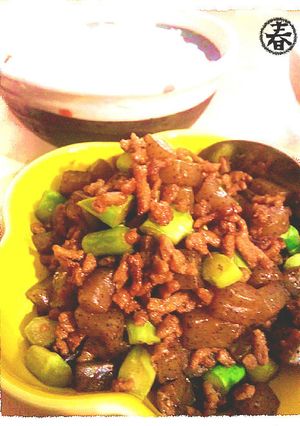 ご飯に盛って☆簡単ひき肉＆こんにゃく炒め-レシピのメイン写真