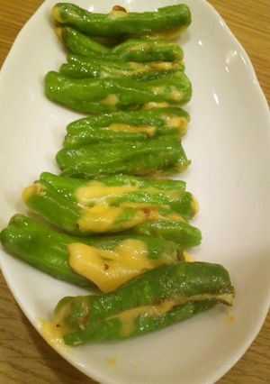 ししとうでチーズはさんじゃいました-レシピのメイン写真