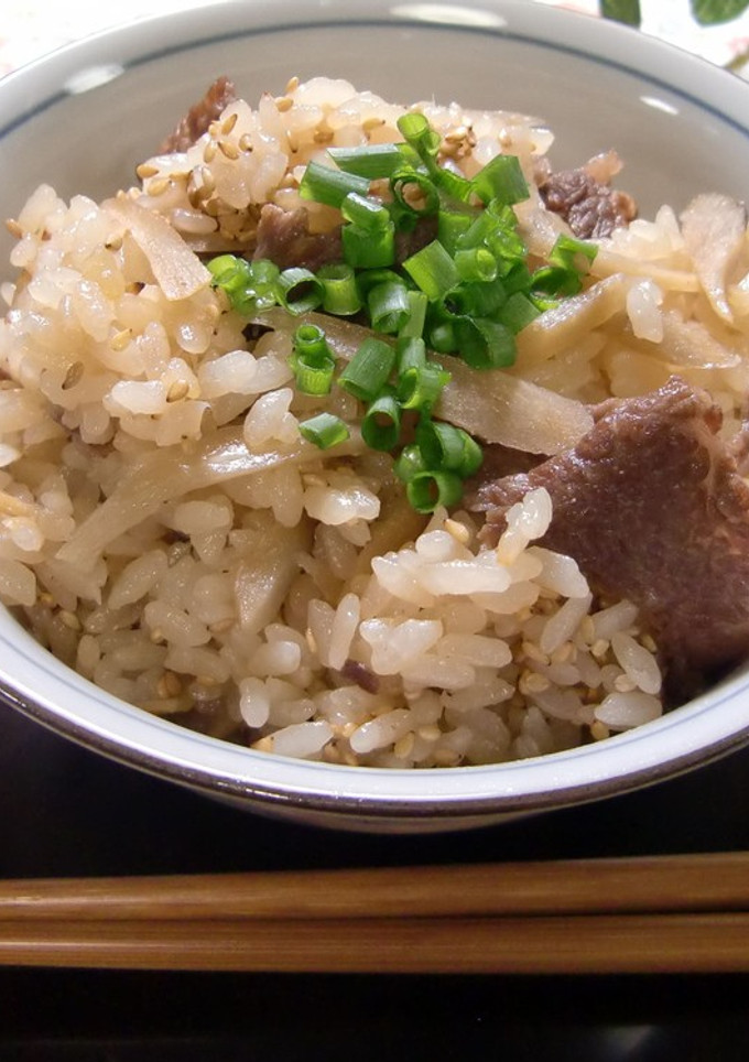 生姜たっぷり　『牛肉とごぼうの混ぜご飯』-レシピのメイン写真