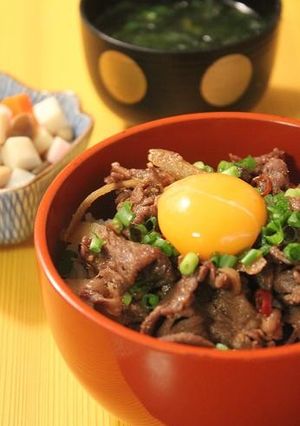 ガッツリ美味しい！　牛肉とごぼうの冬丼-レシピのメイン写真
