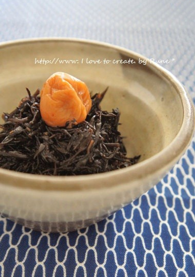 梅＆鰹風味がたっぷりの芽ヒジキの簡単煮-レシピのメイン写真