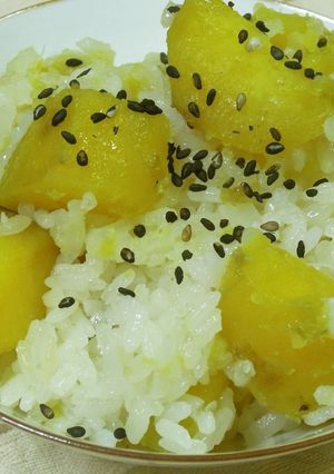 サツマイモでもちもちおこわ♪-レシピのメイン写真