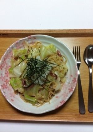 ずぼらさんレシピ☆塩辛とキャベツのパスタ-レシピのメイン写真