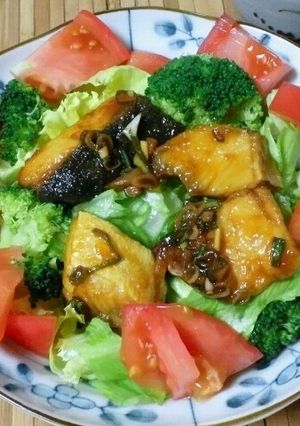 お酢で食欲がそそられる☆ぶりの香味ソース-レシピのメイン写真