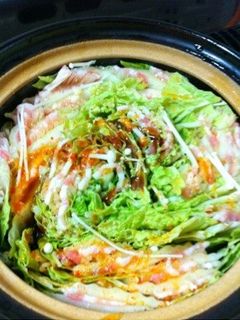 キムチ鍋 桃屋のキムチの素で簡単キムチ鍋 by 坂本ドラミ