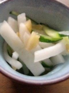 大根の酢の物に、やさしいお酢と梅酒の実-レシピのメイン写真