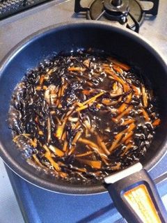 簡単出汁で旨味倍増ひじきの煮物☆-レシピのメイン写真