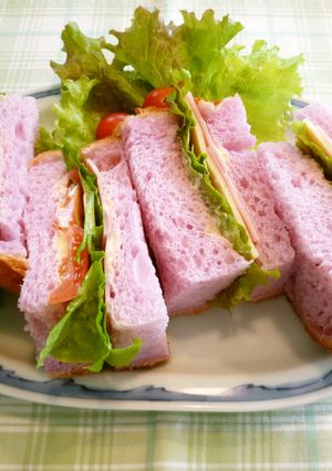 ほんのり薄紫のサンドウィッチ-レシピのメイン写真