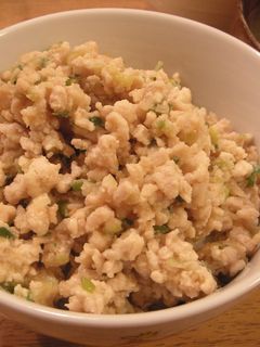 風邪ひきさんに★ねぎ味噌鶏そぼろ丼-レシピのメイン写真