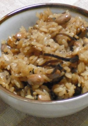 超簡単♪ツナと塩こんぶの炊き込みご飯-レシピのメイン写真