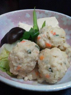 ダシダで味付け☆鶏だんご♪お鍋に♪-レシピのメイン写真