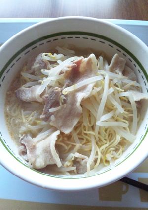 ベトナム風？！マルちゃん正麺　　　豚骨味-レシピのメイン写真