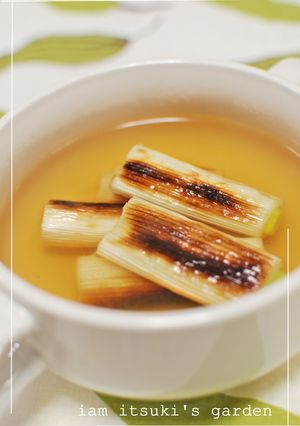 焼き葱のコンソメスープ-レシピのメイン写真