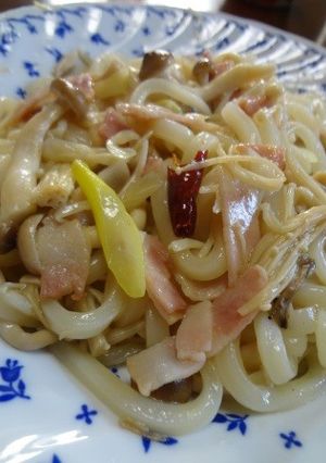 ★うどんdeお手軽ぺペロンチーノ★-レシピのメイン写真