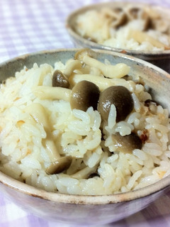 しめじとおかかの簡単まぜご飯-レシピのメイン写真