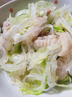 鶏皮とレタスのエスニック風春雨サラダ-レシピのメイン写真