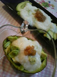 アボカド梅とろろ-レシピのメイン写真