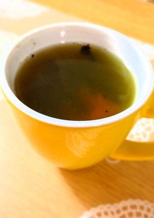 喉の痛みに焼き梅干し緑茶-レシピのメイン写真