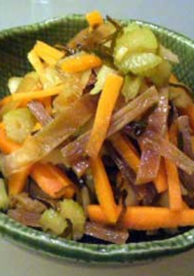 セロリとにんじんとするめの塩昆布和え-レシピのメイン写真